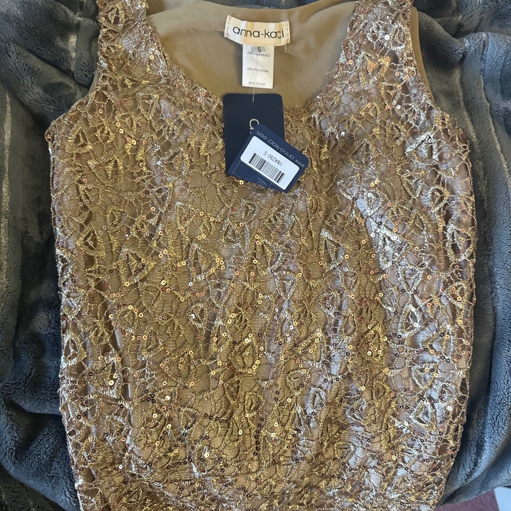 Anna-Kaci sequin top